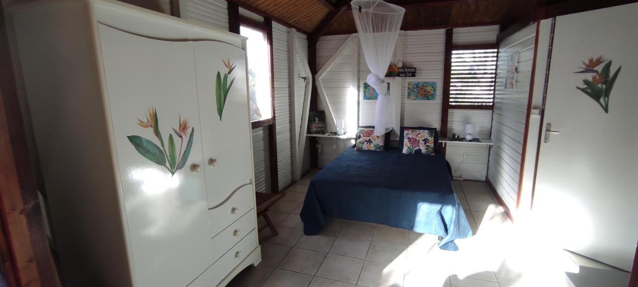 Bungalow Tout Confort Avec Piscine Partagee A 5 Mn De La Mer Saint-Francois  Exterior foto