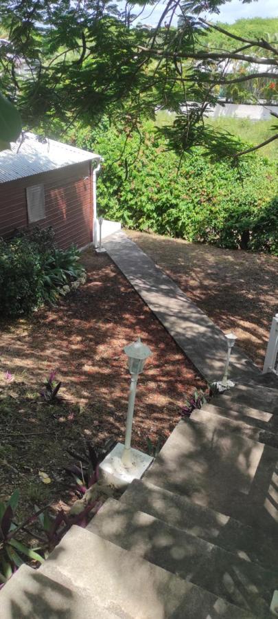 Bungalow Tout Confort Avec Piscine Partagee A 5 Mn De La Mer Saint-Francois  Exterior foto